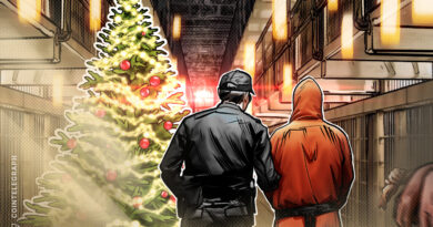 Merry Christmas, Caroline Ellison: Here's an early release from custody Merry Christmas, Caroline Ellison: Here's an early release from custody