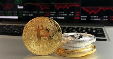 Bitcoin Over Country? Peter Schiff Thinks Trump’s Priorities Are Off