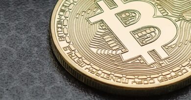 Michael Saylor Flaunts $71B Bitcoin Holdings After Announcing $2.5 Billion Preferred Stock Offering
