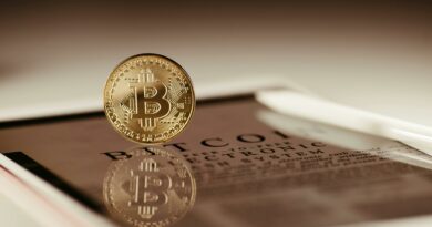 Fidelity CEO Confirms Personal Holdings, Hails BTC As ‘Gold Standard’