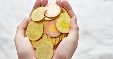 Is It More Profitable To Hold Bitcoin For The Short-Term? 2025 Numbers Are Here