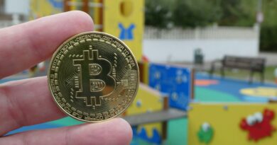 Bitcoin At Risk? Odds Tilt Toward Drop Below $66K This April