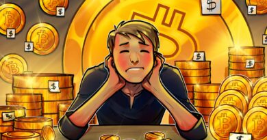 Bitcoin pinned under $72K as four network metrics show 'weaker demand'