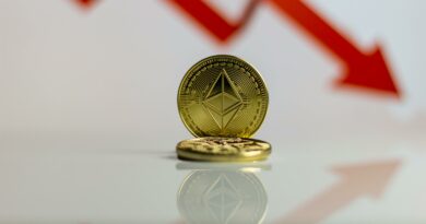 Ethereum Struggles Below $2,000 As Volume Dries Up And Bears Dominate
