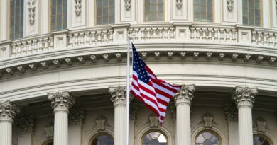 Coinbase CEO Backs CLARITY Act Push After Treasury Secretary Called For Senate Action