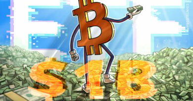 Spot Bitcoin ETFs attract nearly $1B in weekly inflows as risk sentiment improves