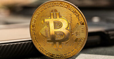 Bitcoin Traders Brace For PCE And Jobs Data As Macro Volatility Builds