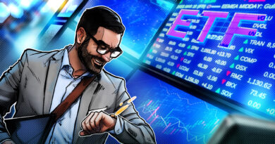 Cathie Wood’s ARK adds $43.5M in crypto stocks amid market dip