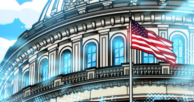 Wyden urges Senate leaders to keep dev protections in crypto bill
