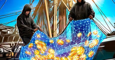 DefiLlama delayed mobile launch over phishing apps on Apple Store, founder says