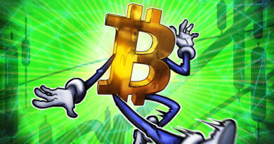 Bitcoin ETFs add $137M, pushing October back into the green
